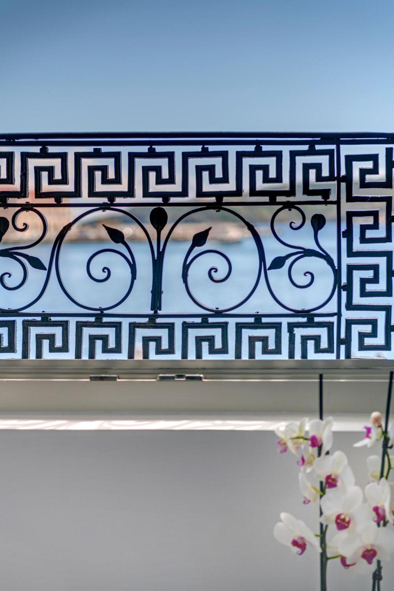 Skylight Hotel Ermoupoli Exterior photo