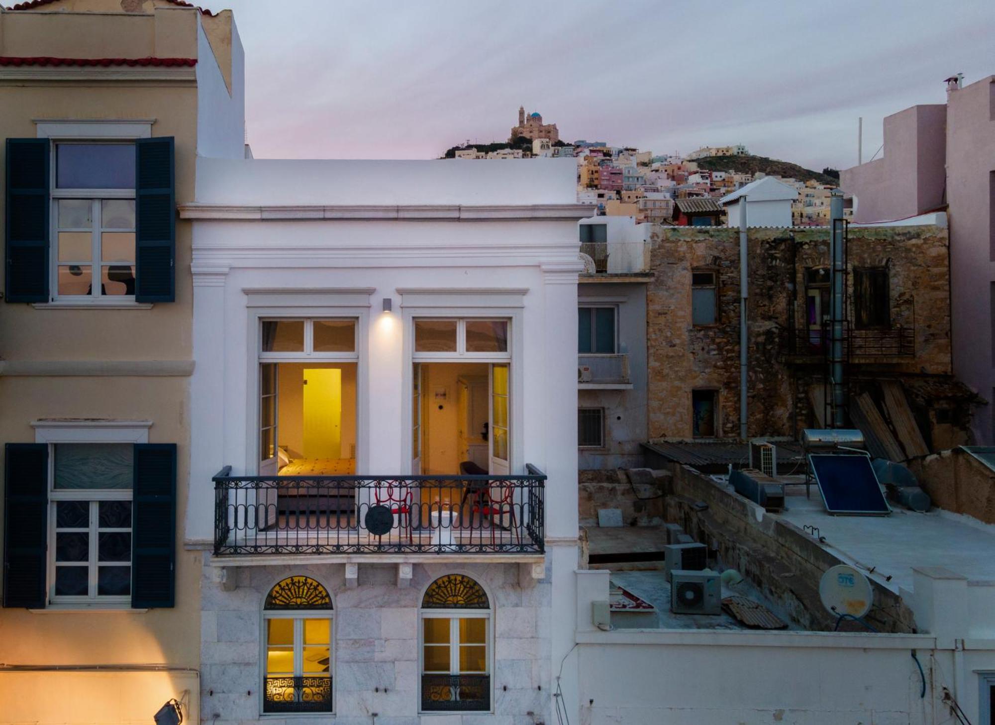 Skylight Hotel Ermoupoli Exterior photo