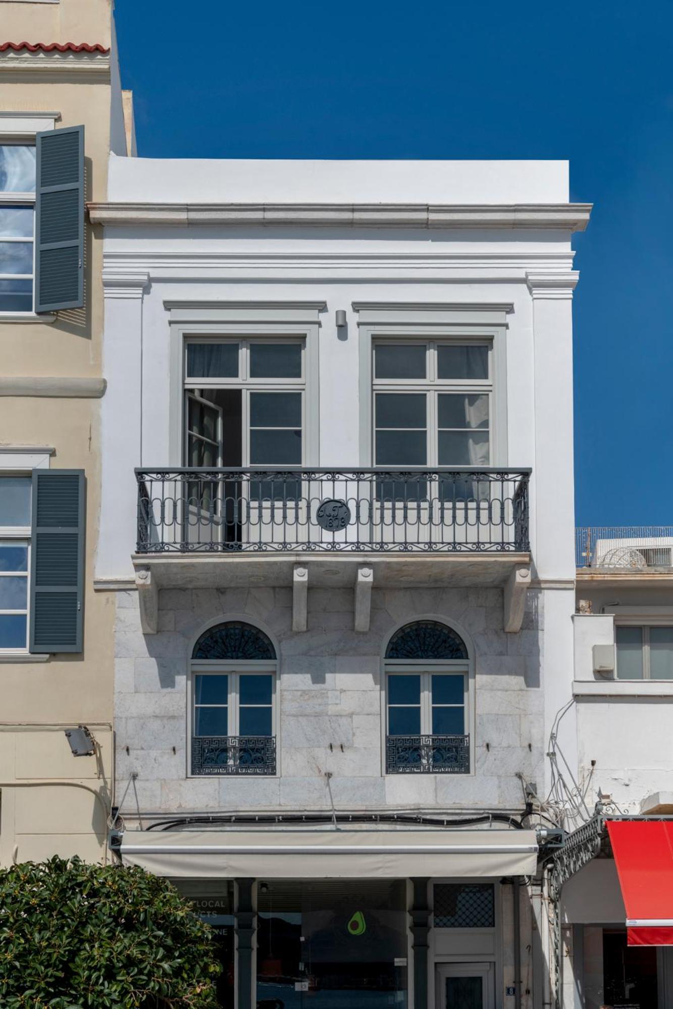 Skylight Hotel Ermoupoli Exterior photo