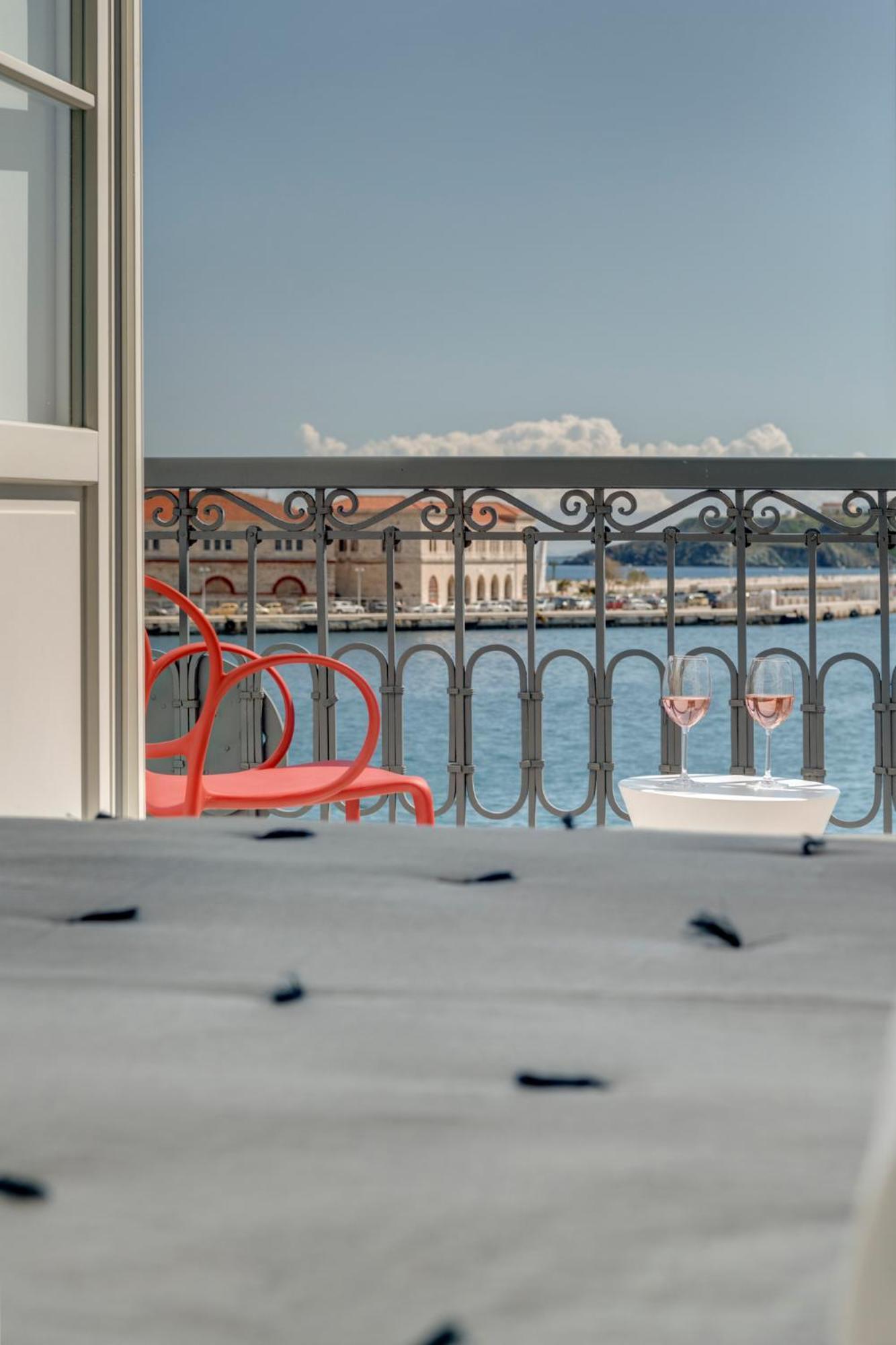 Skylight Hotel Ermoupoli Exterior photo